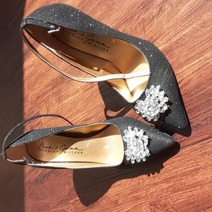 Badgley Mischka Mark and James Pumps